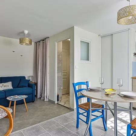 Apartmán Cozy Walk To Ocean Market & Cafes Saint-Hilaire-de-Riez